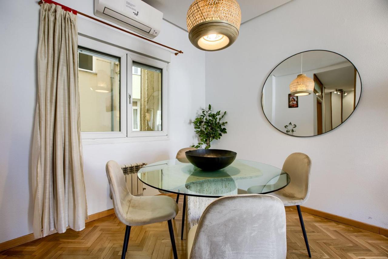 شقة Charming Elegant Gran Via مدريد المظهر الخارجي الصورة